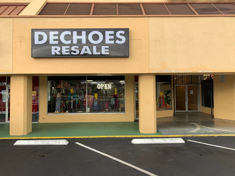 Dechoes Resale
